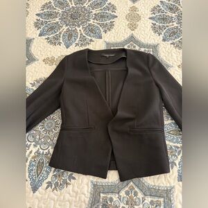 Amanda and Chelsea black quarter sleeve blazer